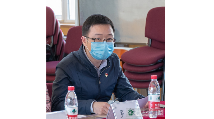  “疫”线采风|罗杨：在党组织最需要的地方贡献力量、接受考验