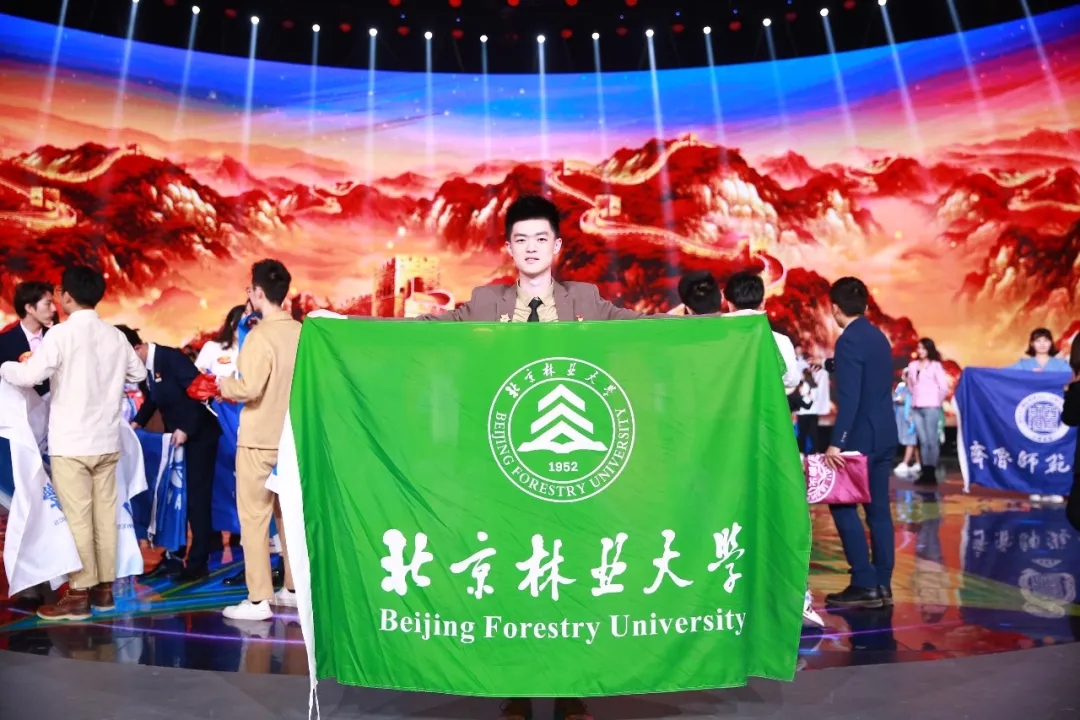 我校学生晋级全国大学生党史知识竞答大会总决赛