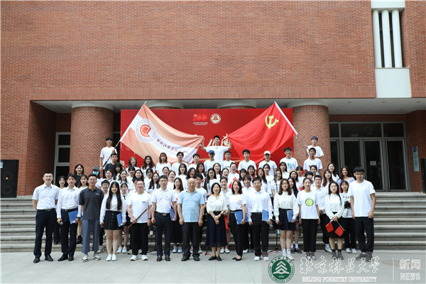 “最美的歌儿献给党”师生歌咏接力竞演唱响爱国向党赤诚心声