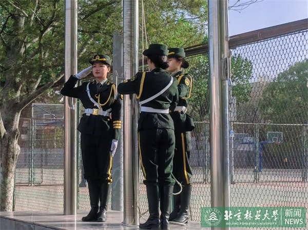 主题升旗仪式.jpg