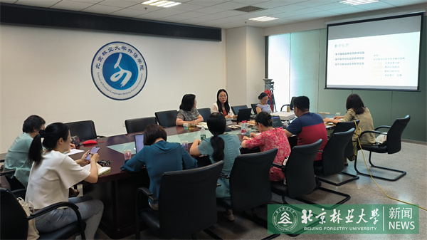 外语学院双轨推进外语教育科研与教材创新3-new.jpg