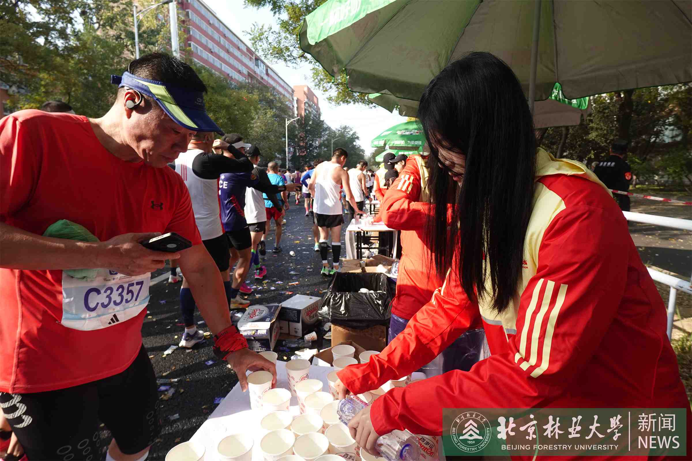 5.志愿者服务参赛人员.jpg