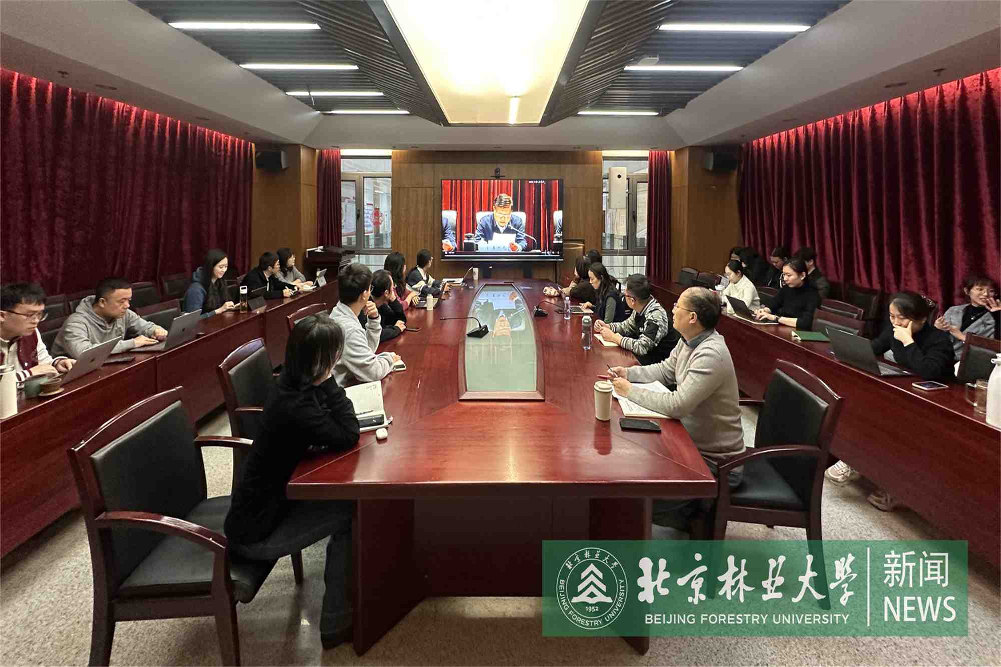 人文学院.jpg