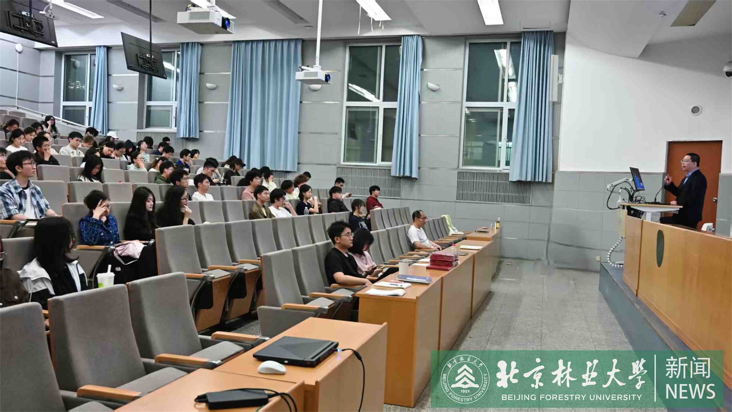 迎评进行时：我校召开信息员审核评估培训交流会