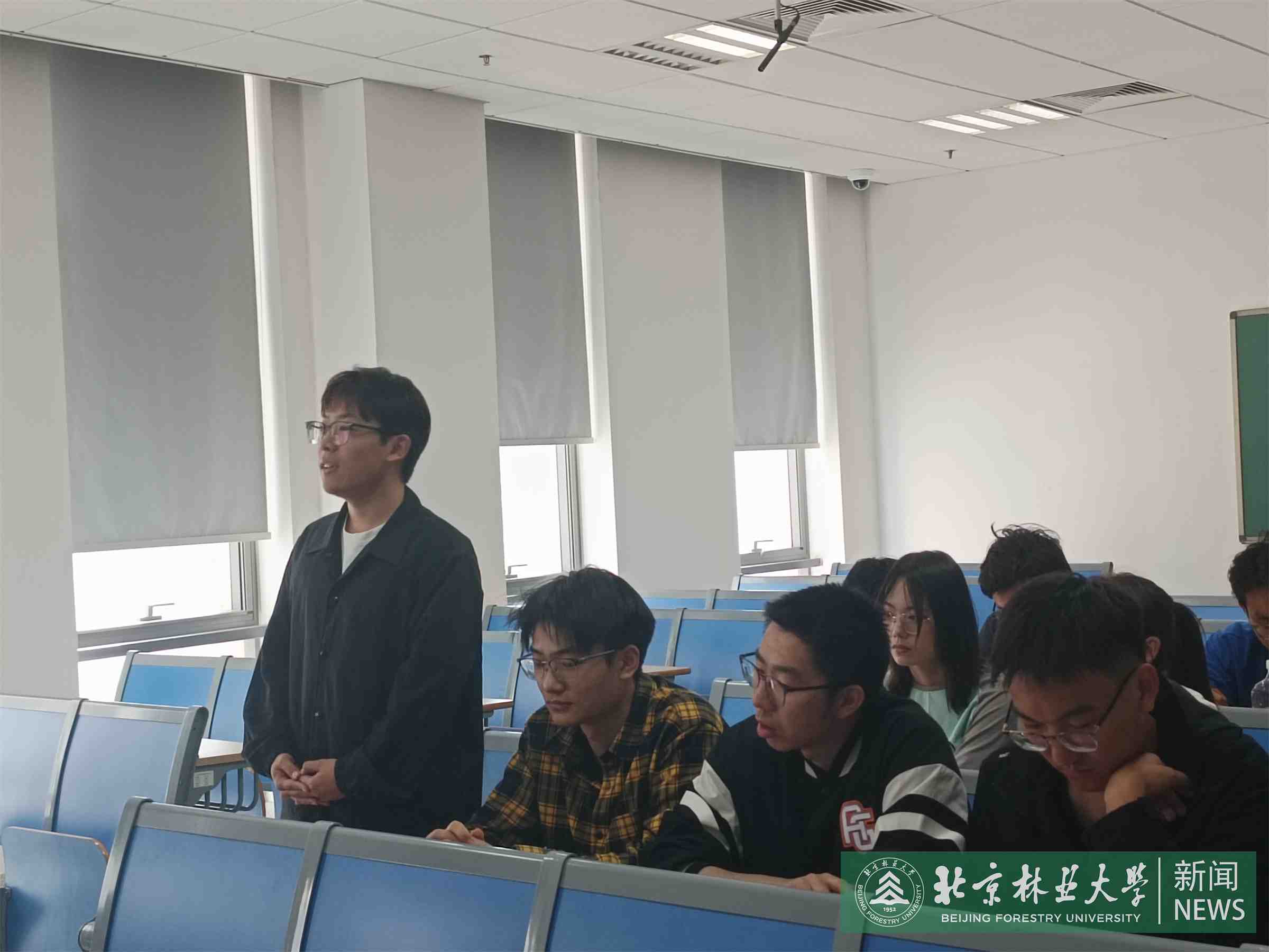 工学院师生党支部开展“生态安全·智能防灾”联学共建活动2.jpg