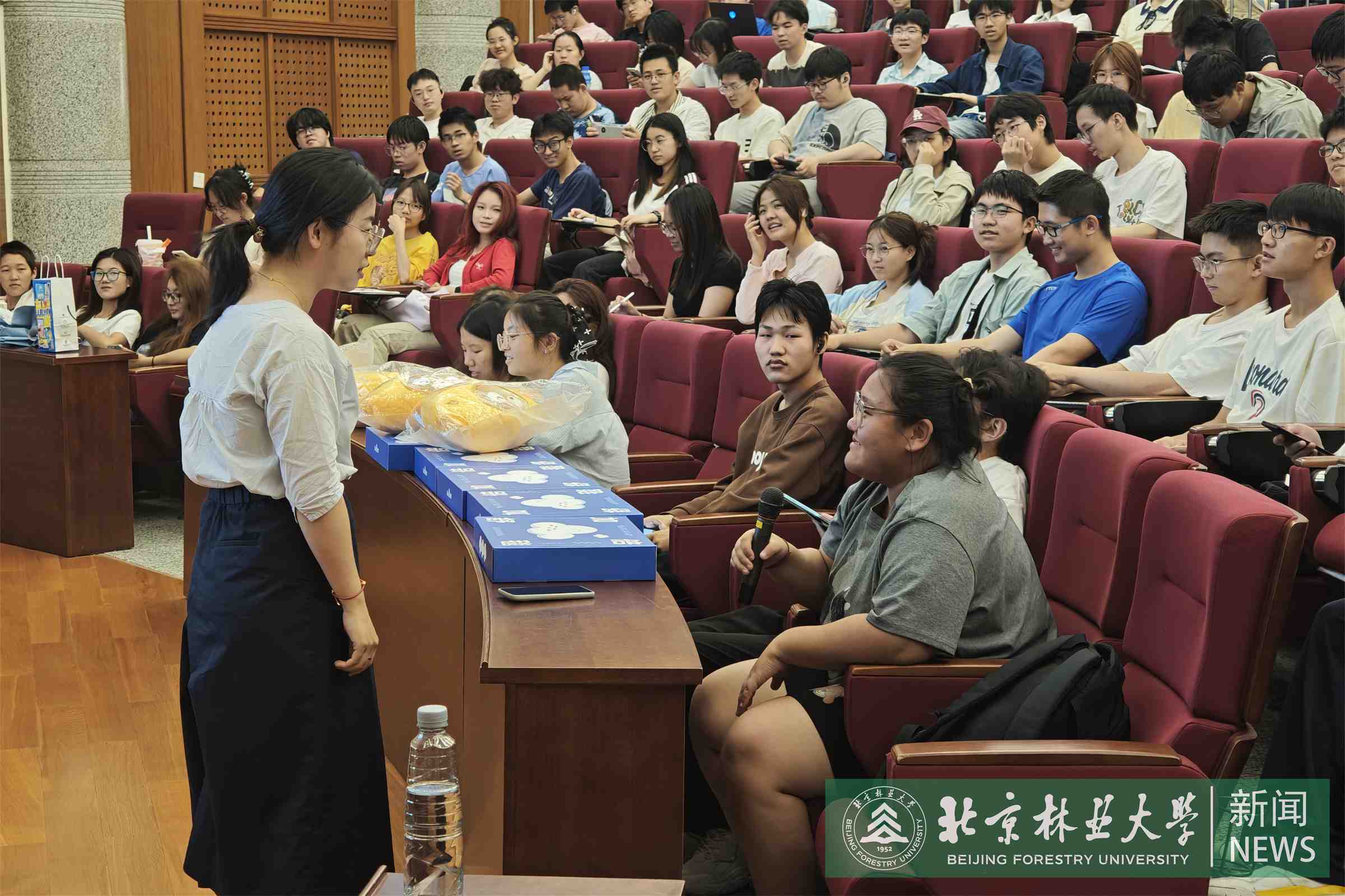 工学院举办互联网职业素能培训助力学生职业生涯规划2.jpg
