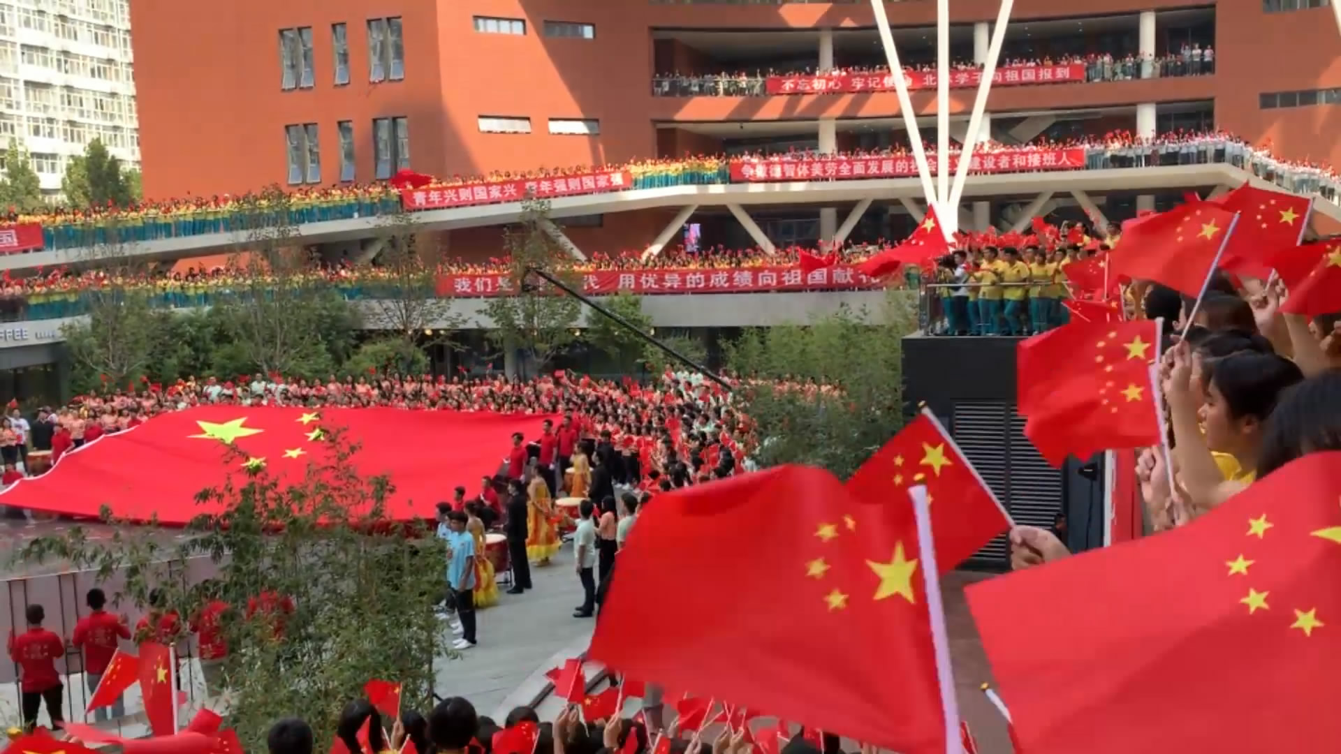 北林人同唱《我和我的祖国》